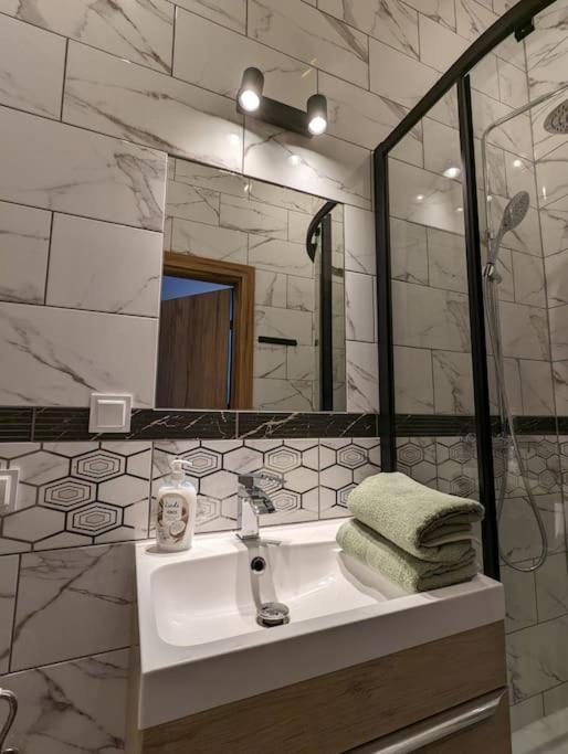 Apartment A4 In Downtown Of Krakow Bagian luar foto